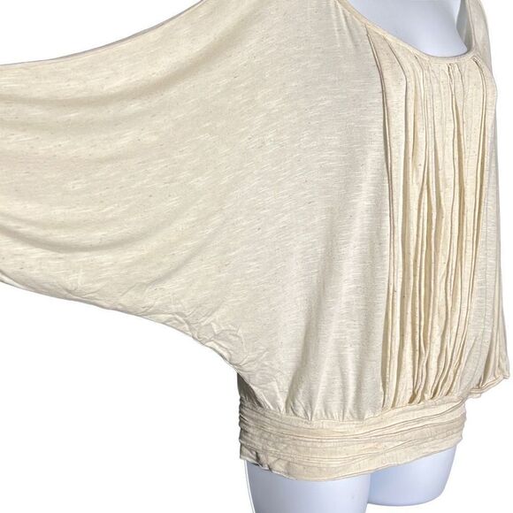 Max Studio Cream Top Size M - Picture 2 of 6